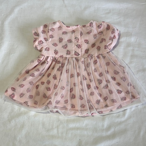 Guess - Pink Floral Baby Dress with tule overlay - Picture 4 of 4